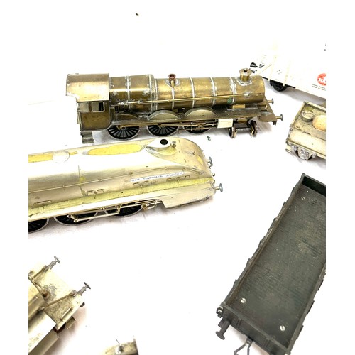 118 - Large selection of metal trains, some with engines, mostly shells, carriages etc