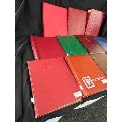 117 - 11 stamp albums with various assorted vintage and later stamps