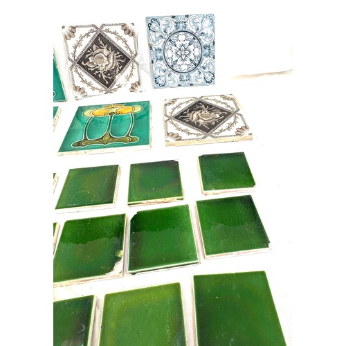 177 - Selection of vintage decorative tiles