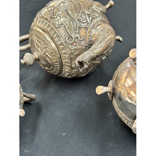 302 - Fine Thai 800 grade silver three piece tea service, no marks, consists of a tea Pot, lidded sugar po... 