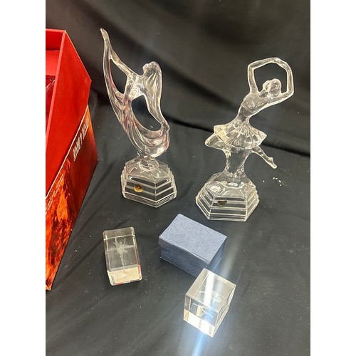 133 - Selection of vintage Royal Crystal Rock Dancing Figures, one in original box and two 3D glass art of... 