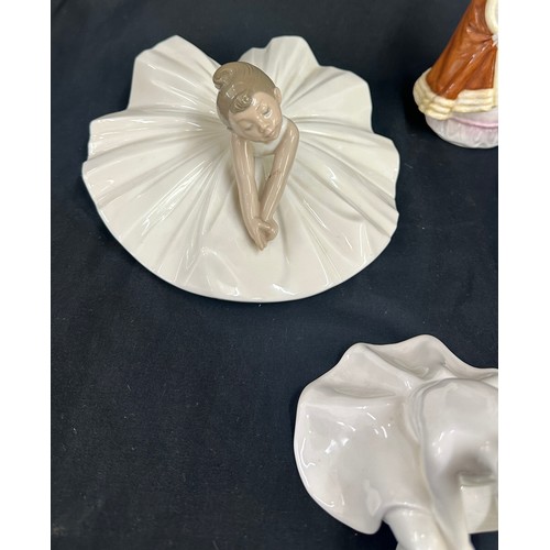 137 - Selection of vintage porcelain collectable items to include Royal Worcester herbs floral Crudite, Ro... 