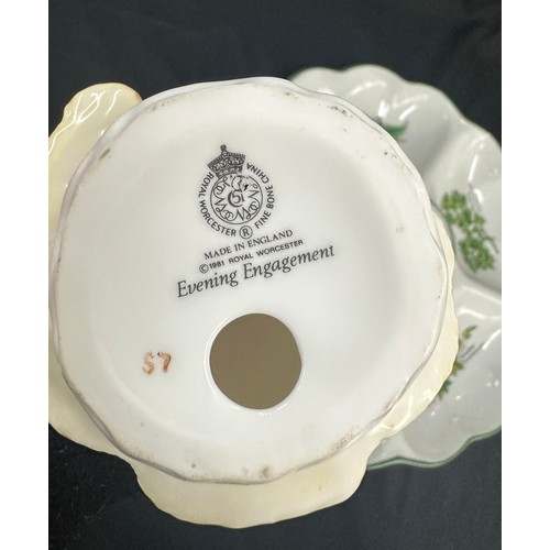 137 - Selection of vintage porcelain collectable items to include Royal Worcester herbs floral Crudite, Ro... 