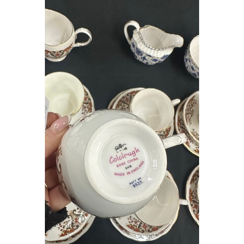 136 - Vintage Colcough tea set to include 6 cups and saucers, tea pot, sugar bowl and milk jug, along with... 