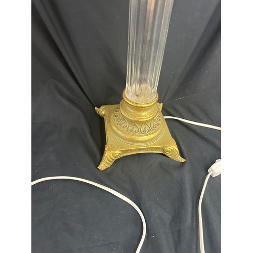 226 - Nelson Collumn glass and brass lamp, working order