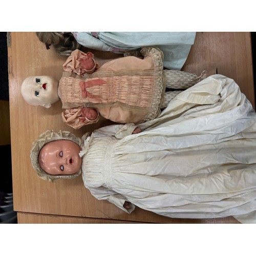 130 - Selection of vintage and later dolls includes German Bisque AM etc