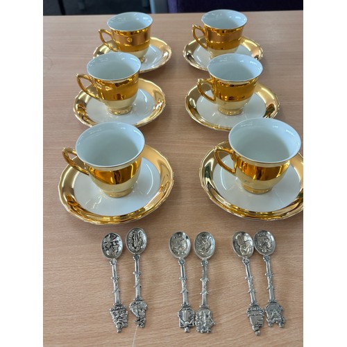 42 - 6 Piece coffee cup/ saucer set from Czechoslovakia gold plated, 6 coffee cups