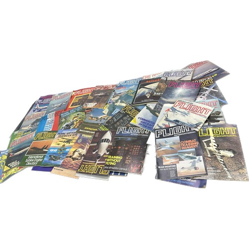 138 - Selection of vintage magazines to include  ' Flight International', ' Royal Air force year book' etc
