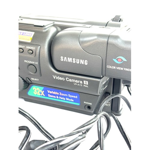 111 - Samsung Video cam 8 VP-a15 PAL, untested