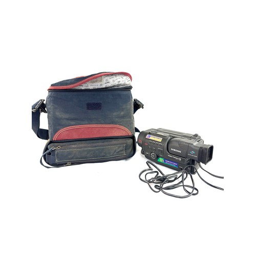 111 - Samsung Video cam 8 VP-a15 PAL, untested