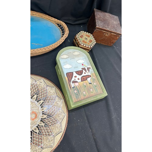 169 - Selection of miscellaneous includes brass wall plaque, key holder, wicker tray etc