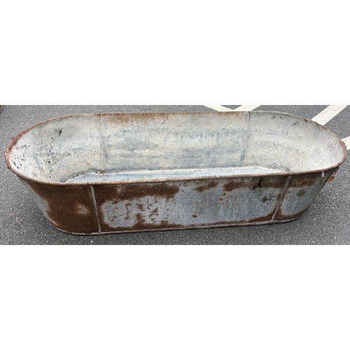 101G - Vintage galvanised bath, approximate measurements12.5 x 54 x 20 inches depth