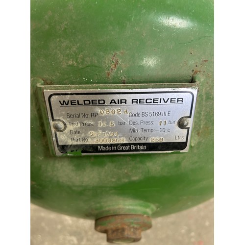 328 - Azenda B30-250 compressor