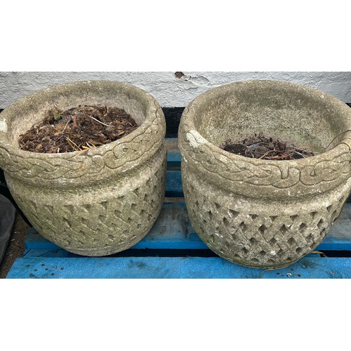 100U - 2 Concrete garden planters, tallest is 11 inches tall