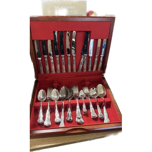 176 - Canteen of cutlery