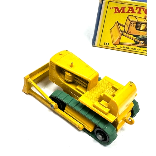 360 - Matchbox Series Lesney No 18 Caterpillar Bulldozer Yellow Original Box good condition