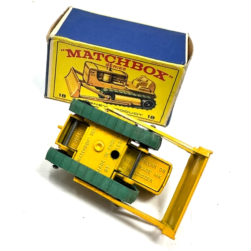 360 - Matchbox Series Lesney No 18 Caterpillar Bulldozer Yellow Original Box good condition