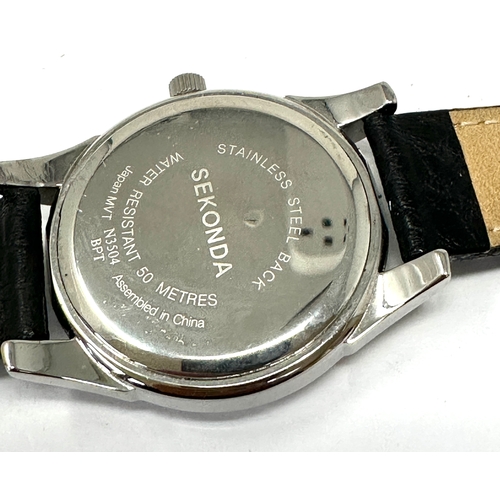 347 - Gents Sekonda moon phase wristwatch the watch is ticking