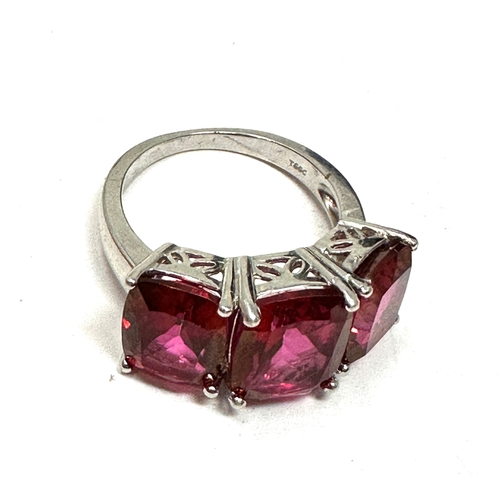 160 - TGGC Silver gemstone set ring