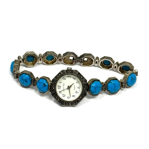 339 - Jewel time Ladies silver quartz wristwatch hallmarked bracelet will need new battery weight 38g