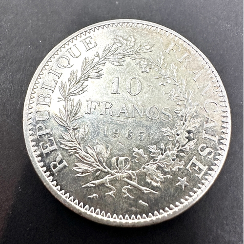 357 - 1965 France 10 Francs Silver Coin weight 25g