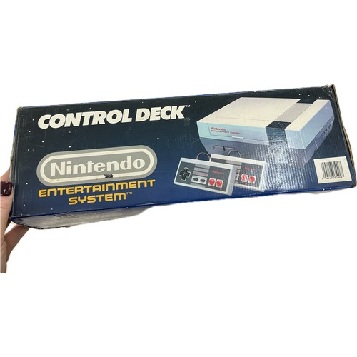 119 - Vintage original boxed Nintendo control deck NES version, untested