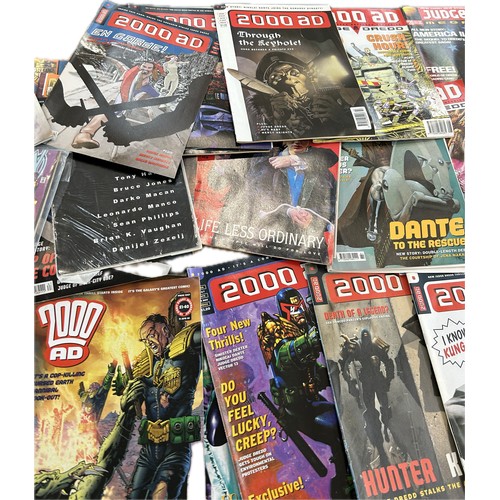 93 - Selection of collector magazines to include 2000 AD etc