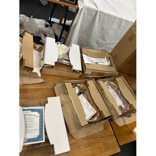 134 - Selection of vintage collectors plates to include Davenport, Royal Doulton etc