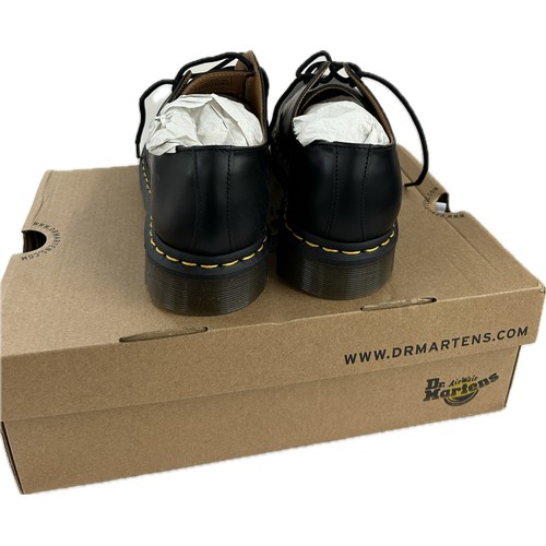 99 - Pair of brand new in original box Dr Martens smoother leather Oxford shoes size 8, with a brand new ... 