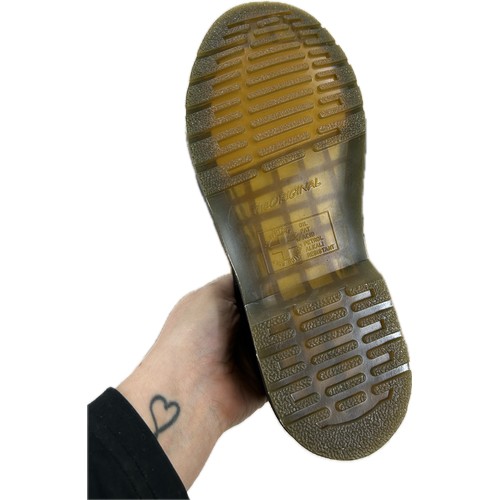 99 - Pair of brand new in original box Dr Martens smoother leather Oxford shoes size 8, with a brand new ... 