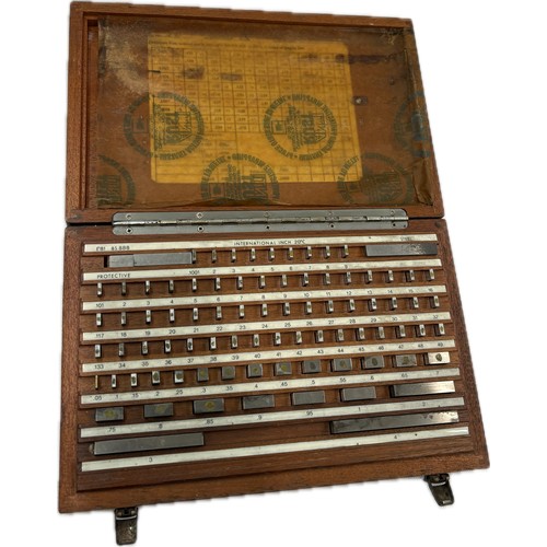 58 - Vintage mechanical slip gauges complete