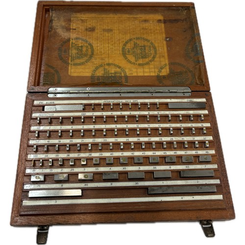 58 - Vintage mechanical slip gauges complete