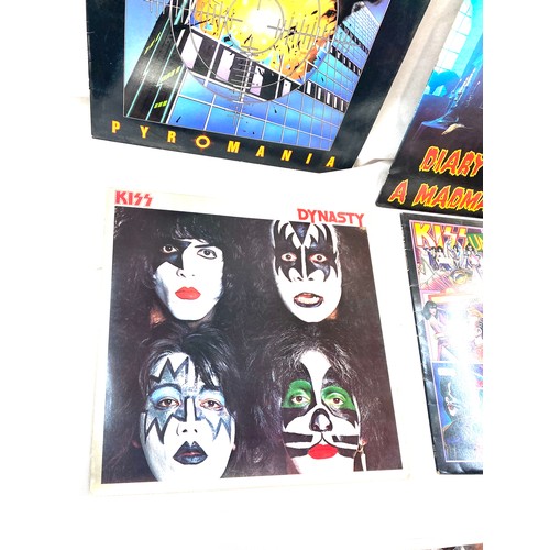 89 - Selection of four vinyl LPs to include Ozzy Osbourne, Kiss and Dek Leppard