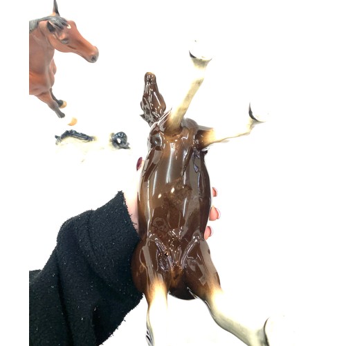50A - Selection of vintage horse ornaments to include Beswick largest measures approximately 10 inches tal... 