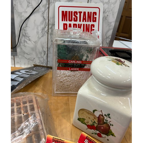 136 - Selection of advertising items to include pub memorabilia, signs, jars, etc