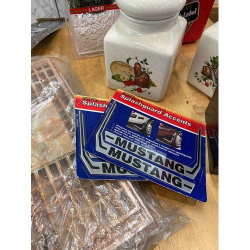 136 - Selection of advertising items to include pub memorabilia, signs, jars, etc