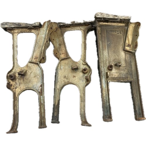 100F - Set of vintage cast iron ends and middle for a  cinema seat