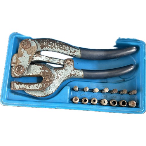 9 - Vintage RW no 5 JR hand punch