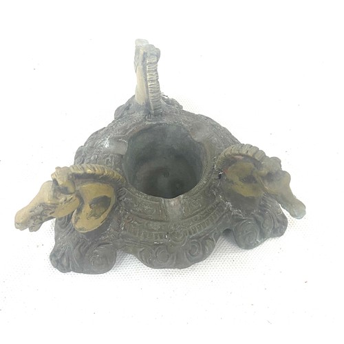 113 - Vintage cast iron ashtray with horse handle motif