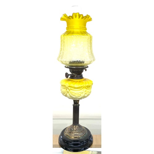 99B - Antique Victorian oil lamp with lemon glass shade. Height 65cm. Fits 3.75 inch gallery.