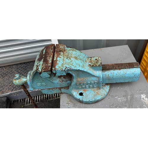 100J - Large record steel vice