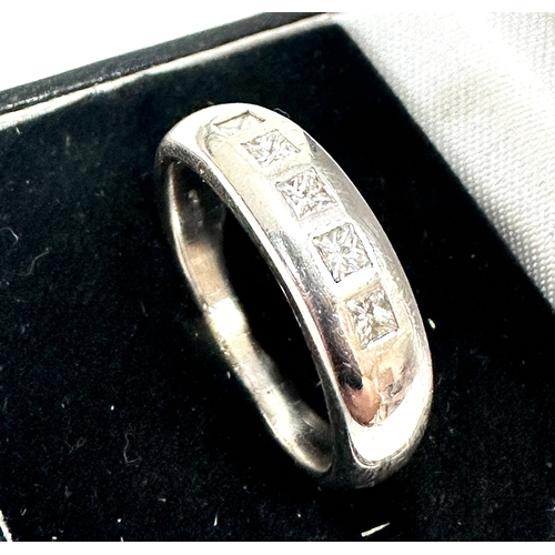 251 - 18ct white gold diamond ring weight 9.9 g