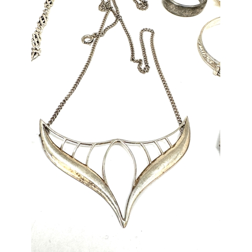 36 - Selection of vintage silver jewellery weight 36g