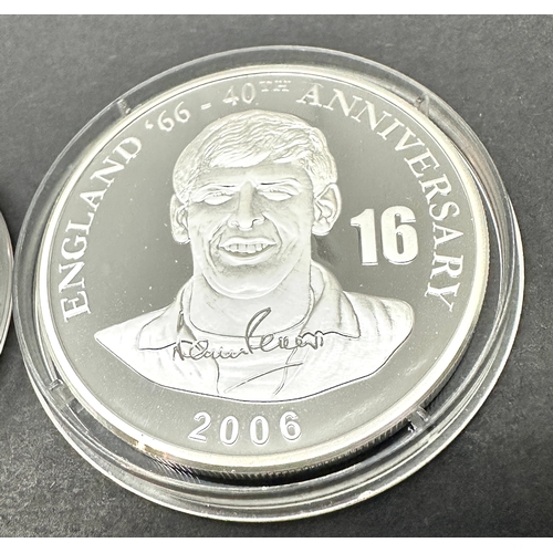 271 - 10 francs 2006
Martin Peters No 16
Ag Silver 0.999, 28.28g, ø 38.61mm
 40th Anniversary of England 1... 