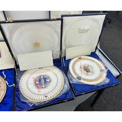 274 - Selection of 8 vintage Spode porcelain plates all in display cases with COAs