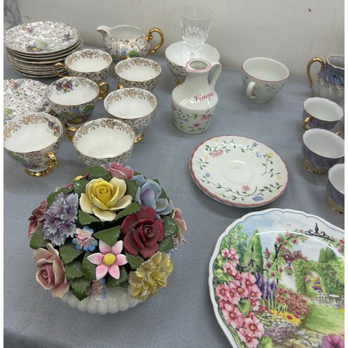 224 - Selection of miscellaneous to include Roxy China, Johnson Bros, Garden House and Lilliput Lane ornam... 