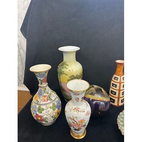 238 - Selection of vintage porcelain items to include vases, large decorative egg, selection of Wedgwood J... 