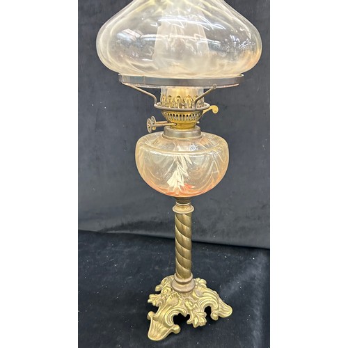 289 - Vintage brass bottom oil lamp overall height approximately: 26 inches tall