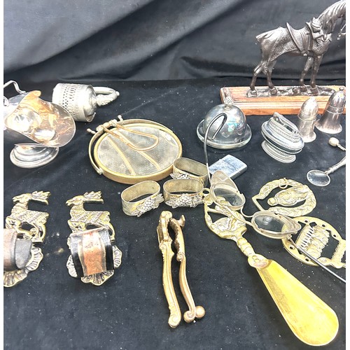213 - Selection of metal ware to include goblets, ornaments, etc
