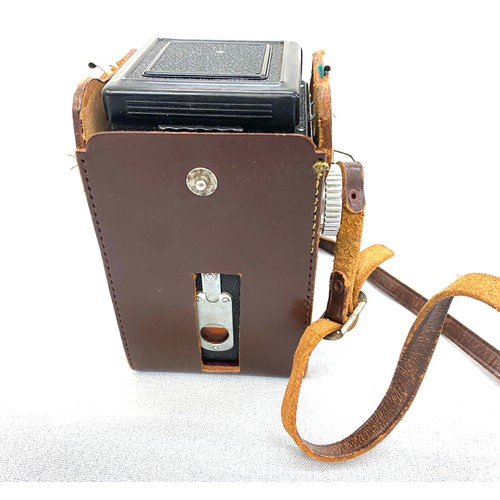 535 - A Toyocaflex vintage camera within original leather case, with Tri-Lauser f/3.5 8cm lens,